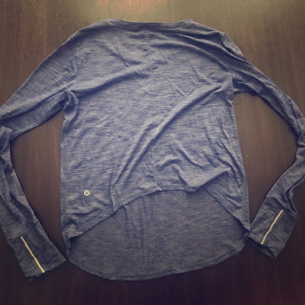 Lulu lemon workout shirt